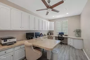 209 Southcrest Pl, Simi Valley, CA 93065 - Photo 16