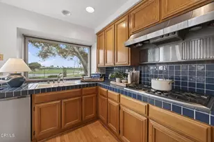 2220 Pebble Beach Trail, Oxnard, CA 93036 - Photo 16