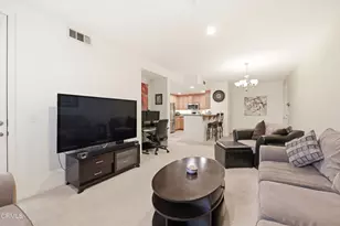 243 Riverdale Ct, Camarillo, CA 93012 - Photo 4