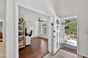 425 Jeremiah Dr, Simi Valley, CA 93065 - Photo 10