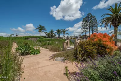 833 W Highland Drive, Camarillo, CA 93010 - Photo 6