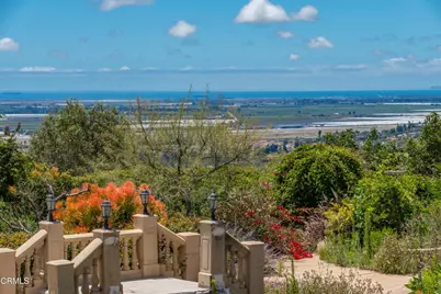 833 W Highland Drive, Camarillo, CA 93010 - Photo 18
