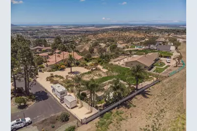 833 W Highland Drive, Camarillo, CA 93010 - Photo 22