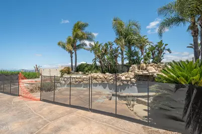 833 W Highland Drive, Camarillo, CA 93010 - Photo 8