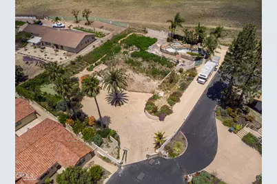 833 W Highland Drive, Camarillo, CA 93010 - Photo 26