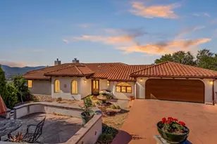 453 Kathleen Dr, Newbury Park, CA 91320 - Photo 2