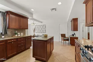 5351 Dubois Ave, Los Angeles, CA 91367 - Photo 12