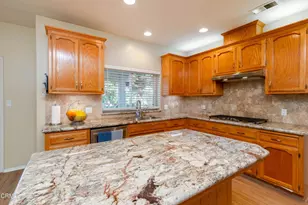 10906 Rosslyn Ln, Bakersfield, CA 93311 - Photo 14