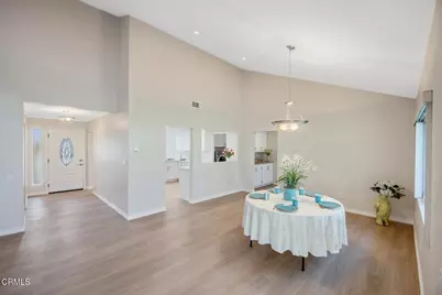 17210 Village 17, Camarillo, CA 93012 - Photo 12