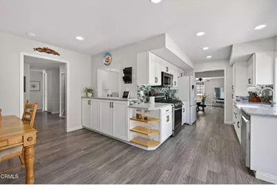 909 Burlington Avenue, Ventura, CA 93004 - Photo 18