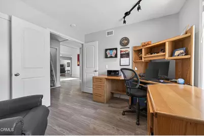 909 Burlington Avenue, Ventura, CA 93004 - Photo 32