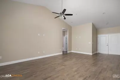 716 Sammy Way, Shafter, CA 93263 - Photo 6
