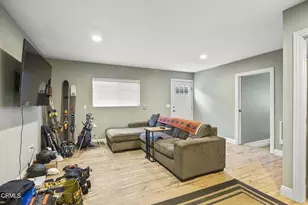 168 S Palm St, Ventura, CA 93001 - Photo 24