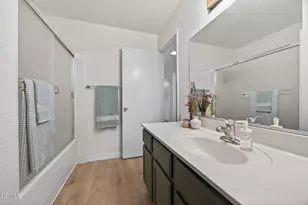262 W Vineyard Ave, Oxnard, CA 93036 - Photo 20