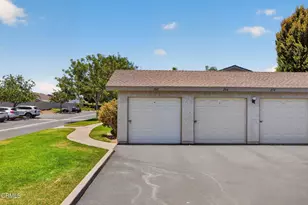 262 W Vineyard Ave, Oxnard, CA 93036 - Photo 30