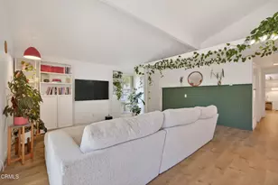 262 W Vineyard Ave, Oxnard, CA 93036 - Photo 14