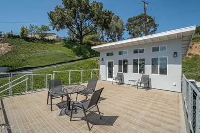888 W Highland Drive, Camarillo, CA 93010 - Photo 36