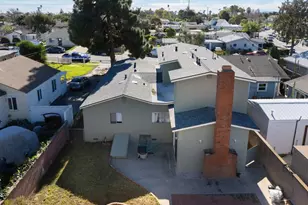 335 W Simpson St, Ventura, CA 93001 - Photo 2