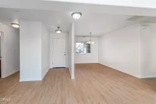 12226 Hawksmoor St, Bakersfield, CA 93311 - Photo 14