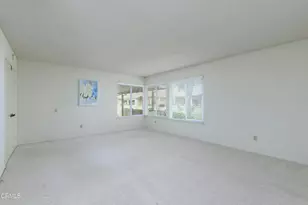 30105 Village 30, Camarillo, CA 93012 - Photo 16