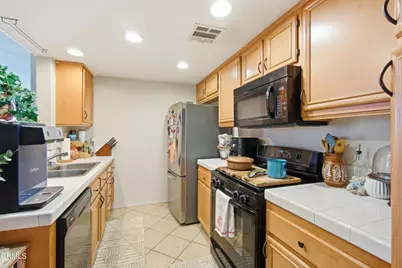 259 Riverdale Court #264, Camarillo, CA 93012 - Photo 8