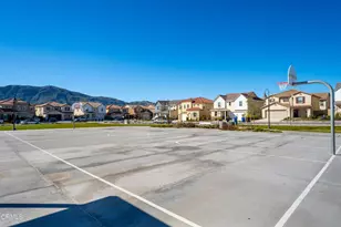 2169 Pomegranate St, Santa Paula, CA 93060 - Photo 46