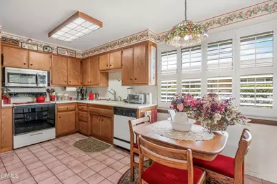 138 E Elfin Green, Port Hueneme, CA 93041 - Photo 8