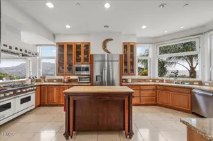 579 Glade Dr, Santa Paula, CA 93060 - Photo 14