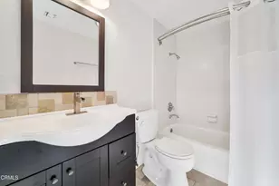 2010 Kingsbridge Way, Oxnard, CA 93035 - Photo 24