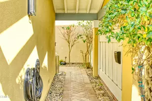 2010 Kingsbridge Way, Oxnard, CA 93035 - Photo 4