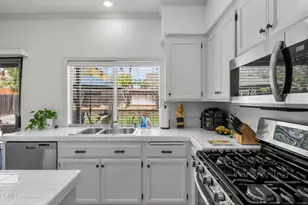 1522 Carnation Ave, Ventura, CA 93004 - Photo 10