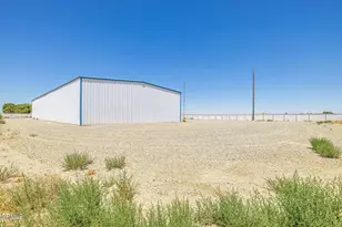 2866 W Ave F, Lancaster, CA 93536 - Photo 54