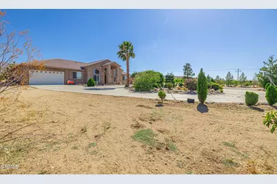 33000 106th Street, Juniper Hills, CA 93543 - Photo 8