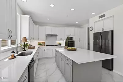 2096 Mission Hills Drive, Oxnard, CA 93036 - Photo 2