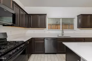 9706 Amberdale Wy, Shafter, CA 93263 - Photo 10