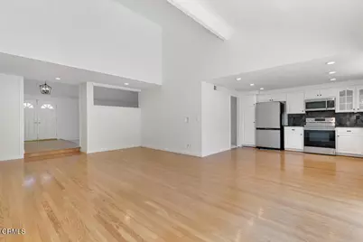 109 Greenmeadow Avenue, Thousand Oaks, CA 91320 - Photo 14