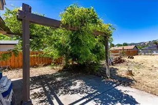 23781 Port Royal Ct, Tehachapi, CA 93561 - Photo 34