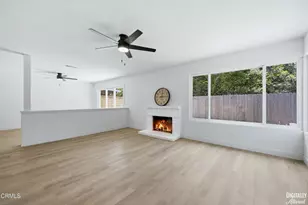 5226 Creekside Rd, Camarillo, CA 93012 - Photo 4