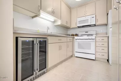 1276 Seacliff Court #7, Ventura, CA 93003 - Photo 12