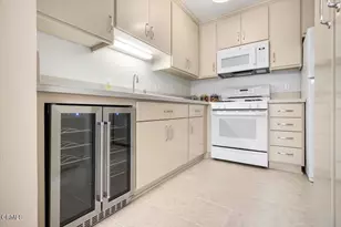 1276 Seacliff Ct, Ventura, CA 93003 - Photo 12