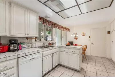 41028 Village 41, Camarillo, CA 93012 - Photo 12