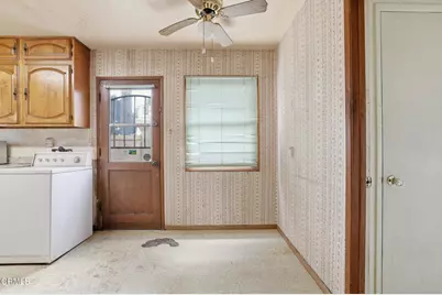 456 E Poplar Street, Oxnard, CA 93033 - Photo 22