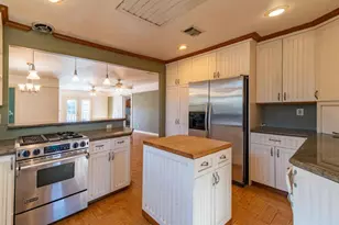 1331 Richmond Rd, Santa Paula, CA 93060 - Photo 2