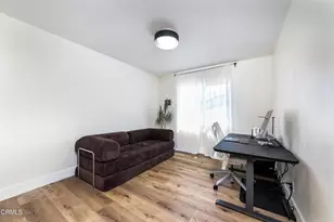 193 W Sidlee St, Thousand Oaks, CA 91360 - Photo 18