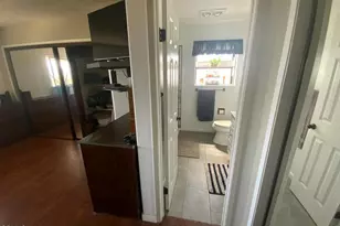 377 N Loop Dr, Camarillo, CA 93010 - Photo 14