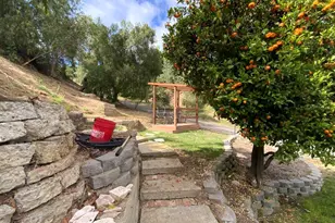 377 N Loop Dr, Camarillo, CA 93010 - Photo 26