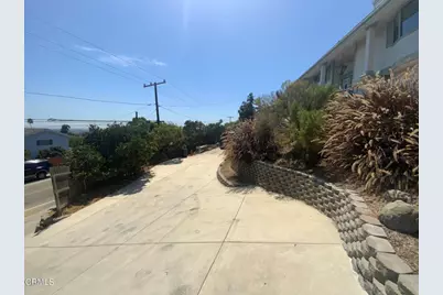 377 N Loop Drive, Camarillo, CA 93010 - Photo 28