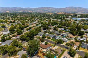 22901 Leadwell St, West Hills, CA 91307 - Photo 20