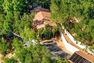 1002 Country Club Dr, Ojai, CA 93023 - Photo 4