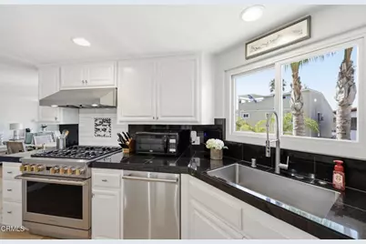 126 Malibu Avenue, Oxnard, CA 93035 - Photo 14
